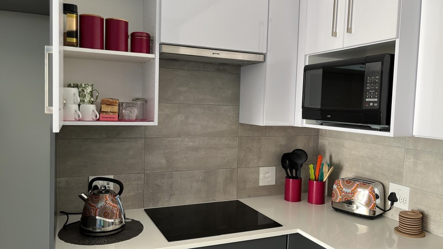 To Let 2 Bedroom Property for Rent in Summerstrand Eastern Cape